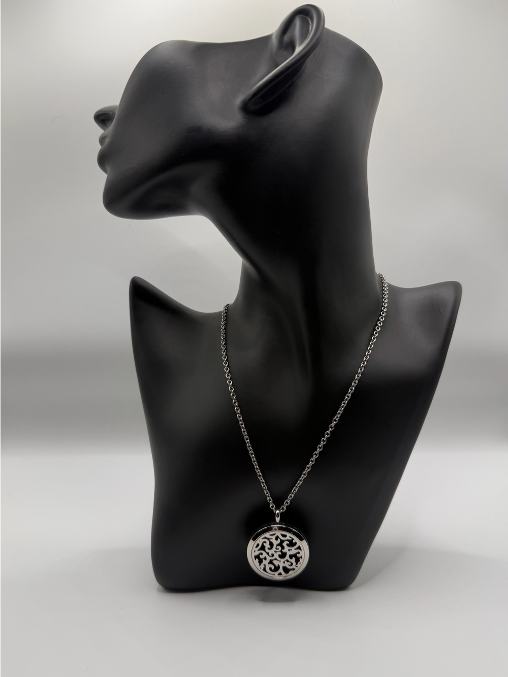 Silver Filigree Pendant Necklace - Women Jewelry